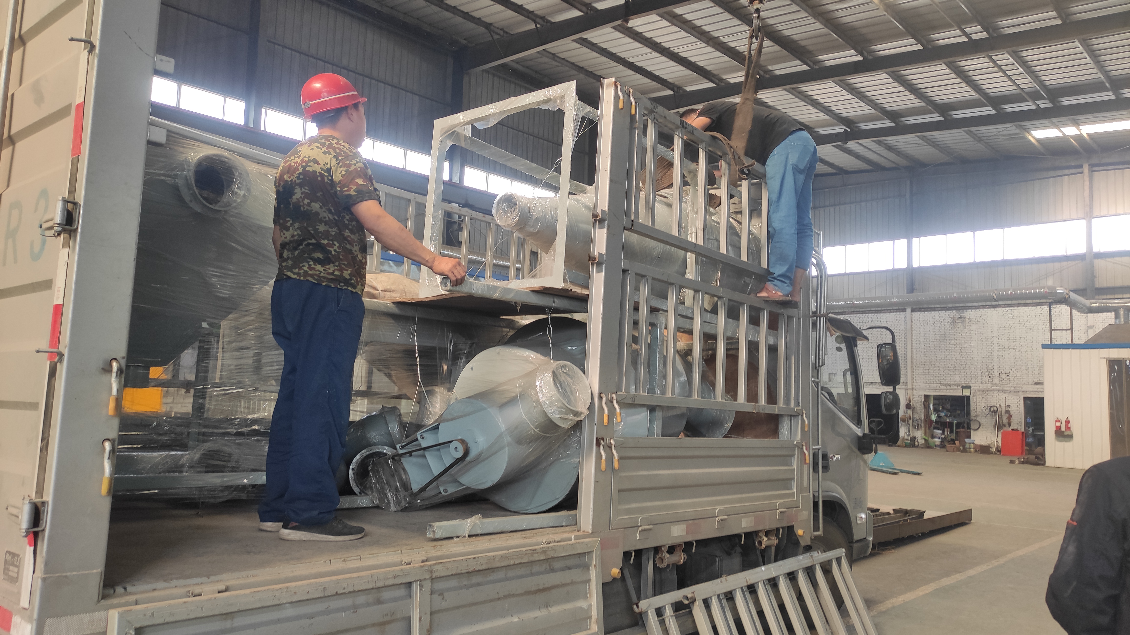 鋰離子電池破碎設備的“漂洋過海”的記錄